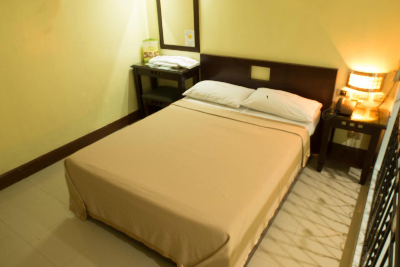 Vista Hotel Recto Manila Dış mekan fotoğraf